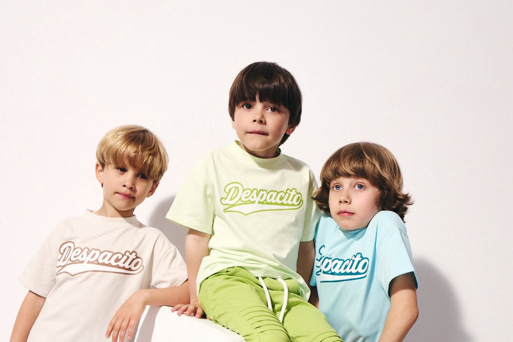 T-shirt chłopięcy limonkowy z nadrukiem DESPACITO