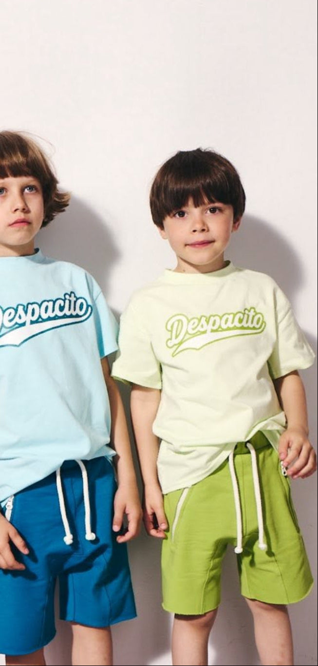 T-shirt chłopięcy limonkowy z nadrukiem DESPACITO