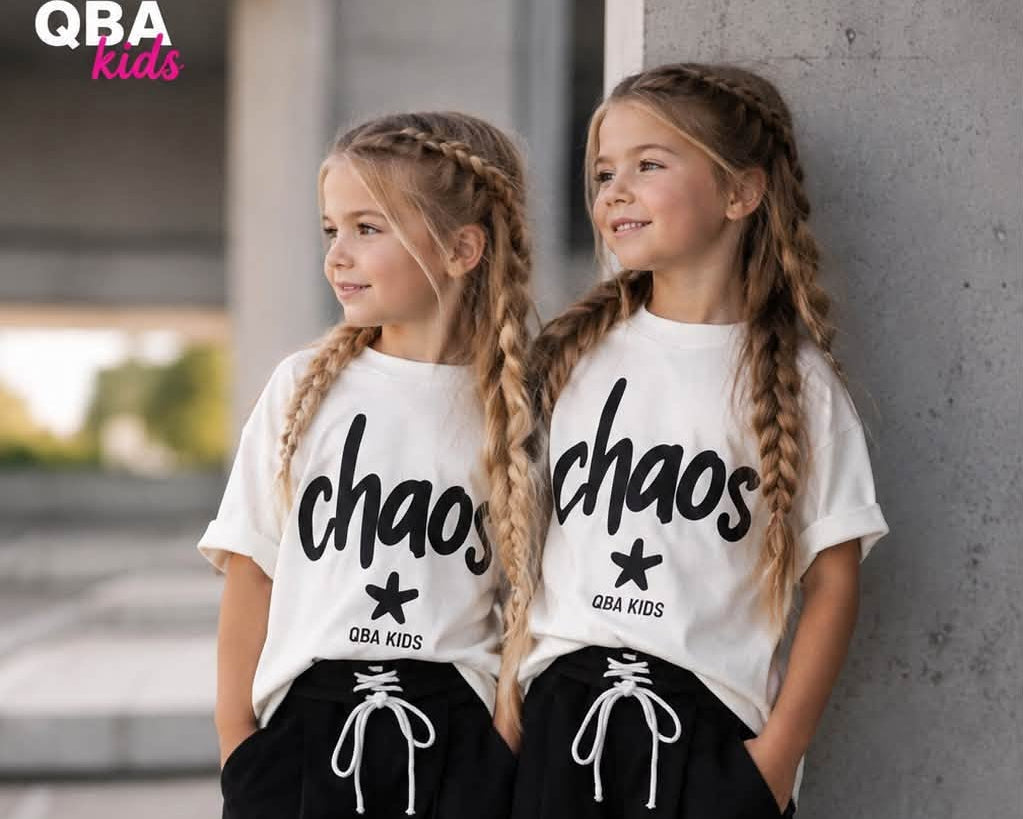 T-shirt dziewczęcy oversize z nadrukiem CHAOS Qba Kids
