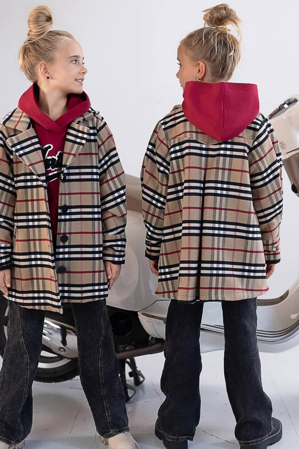Płaszcz jesienny dziewczęcy w kratę BURBERRY - Chill Out