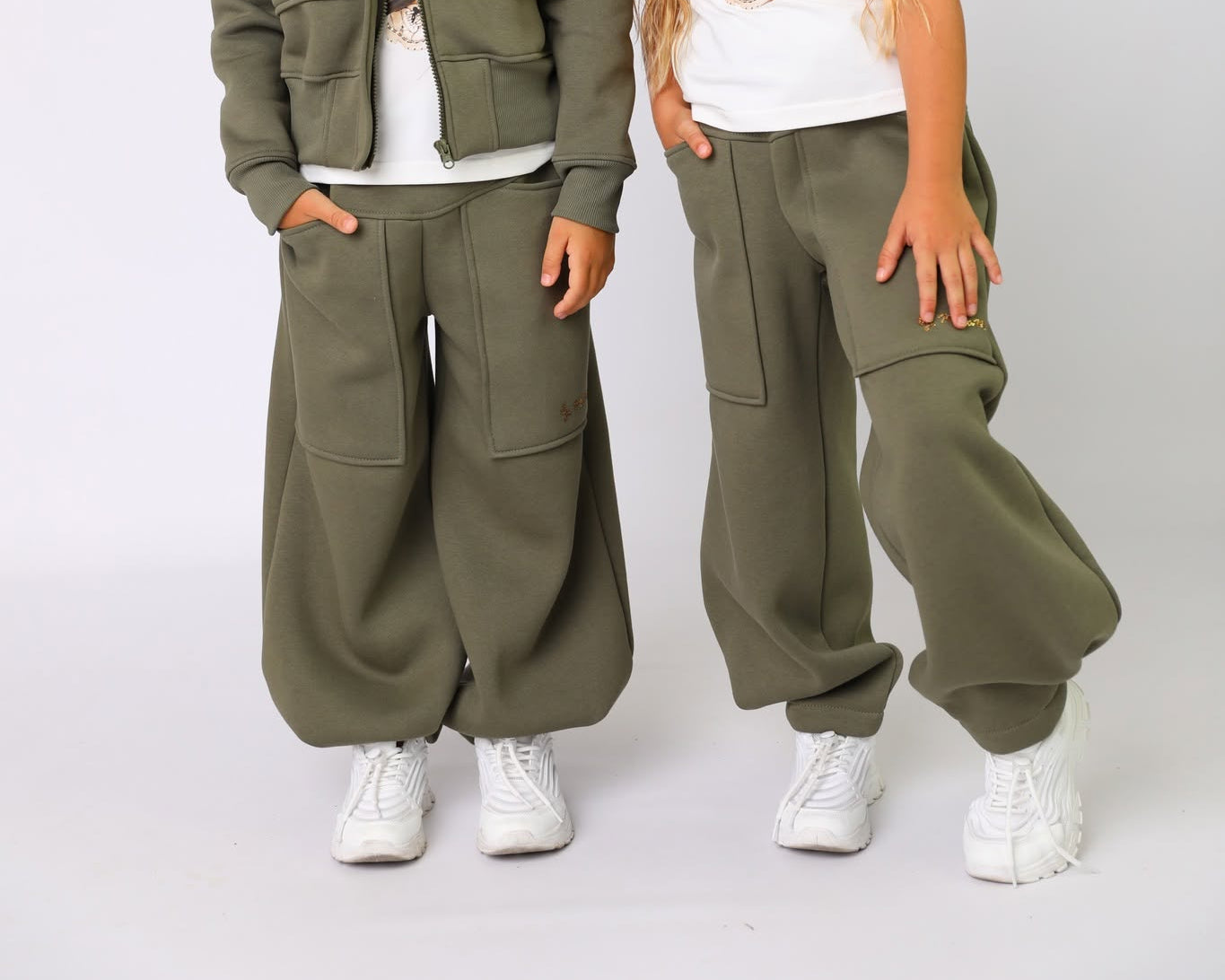 Spodnie dziewczęce ballony khaki MałaMi