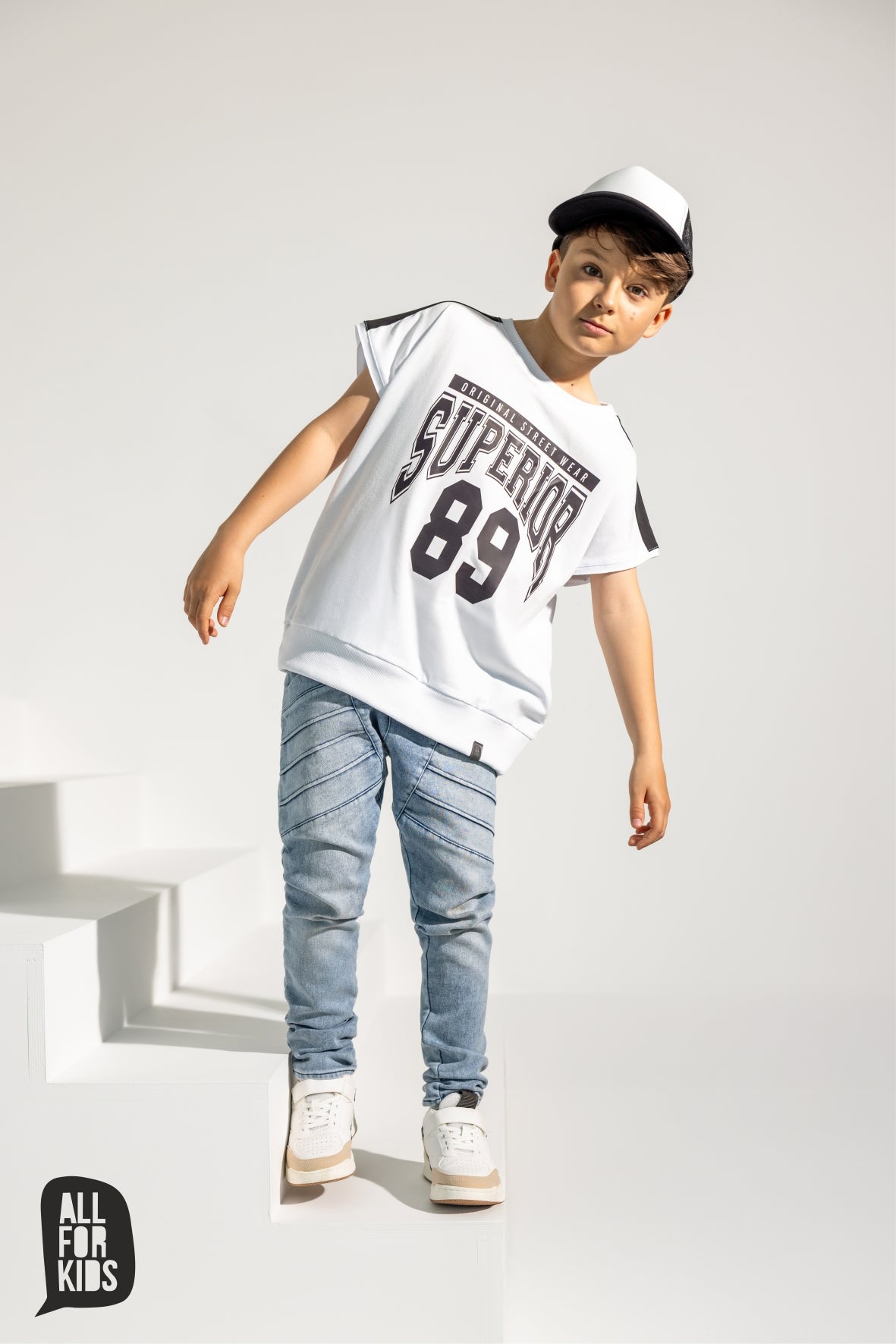 T-shirt chłopięcy biało-czarny ALL FOR KIDS