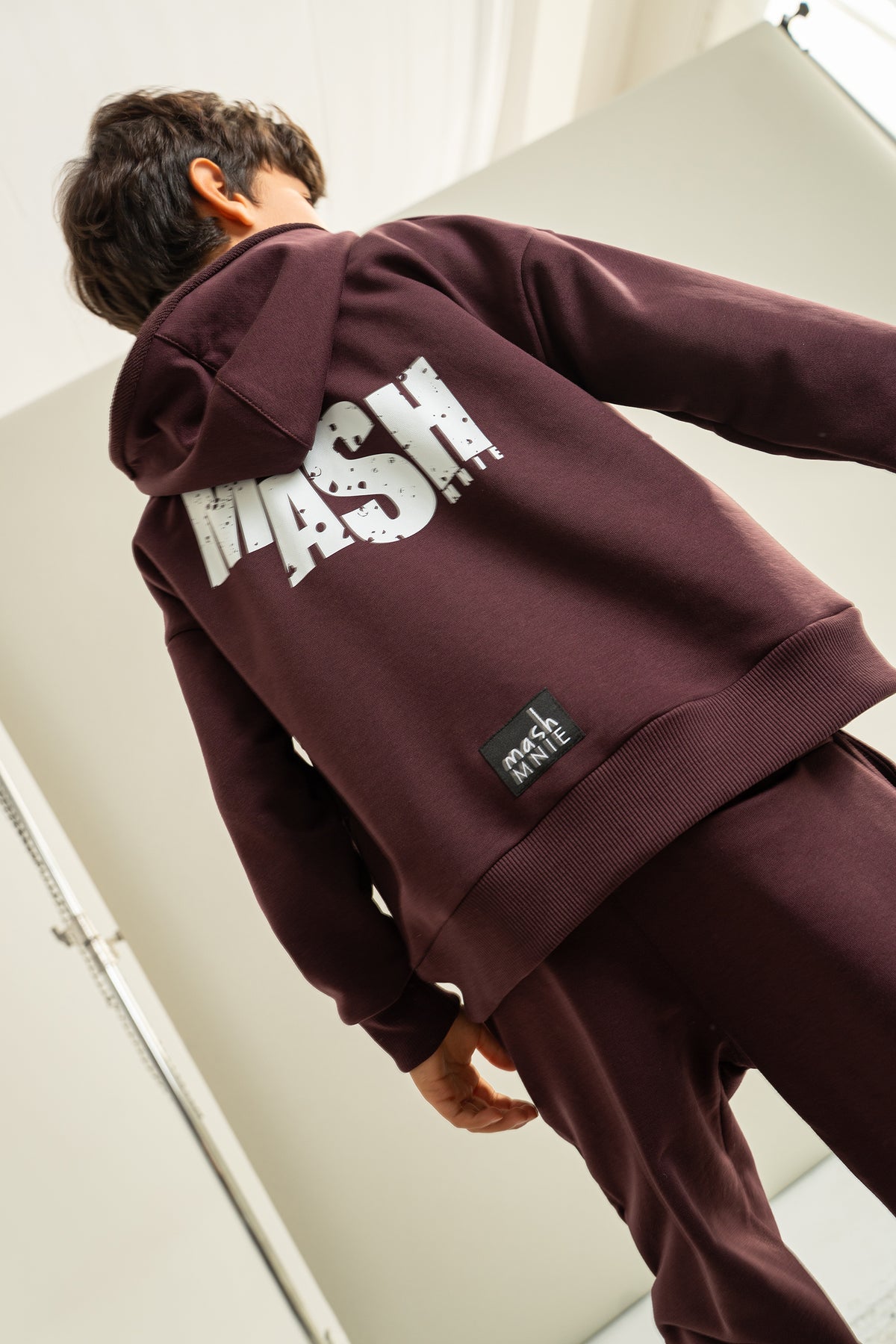 Bluza chłopięca burgundowa WOLF z kapturem mash MNIE